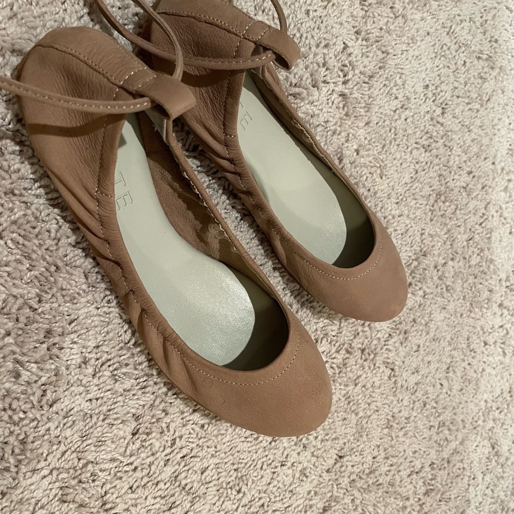1 State light Brown suede ballerina shoes